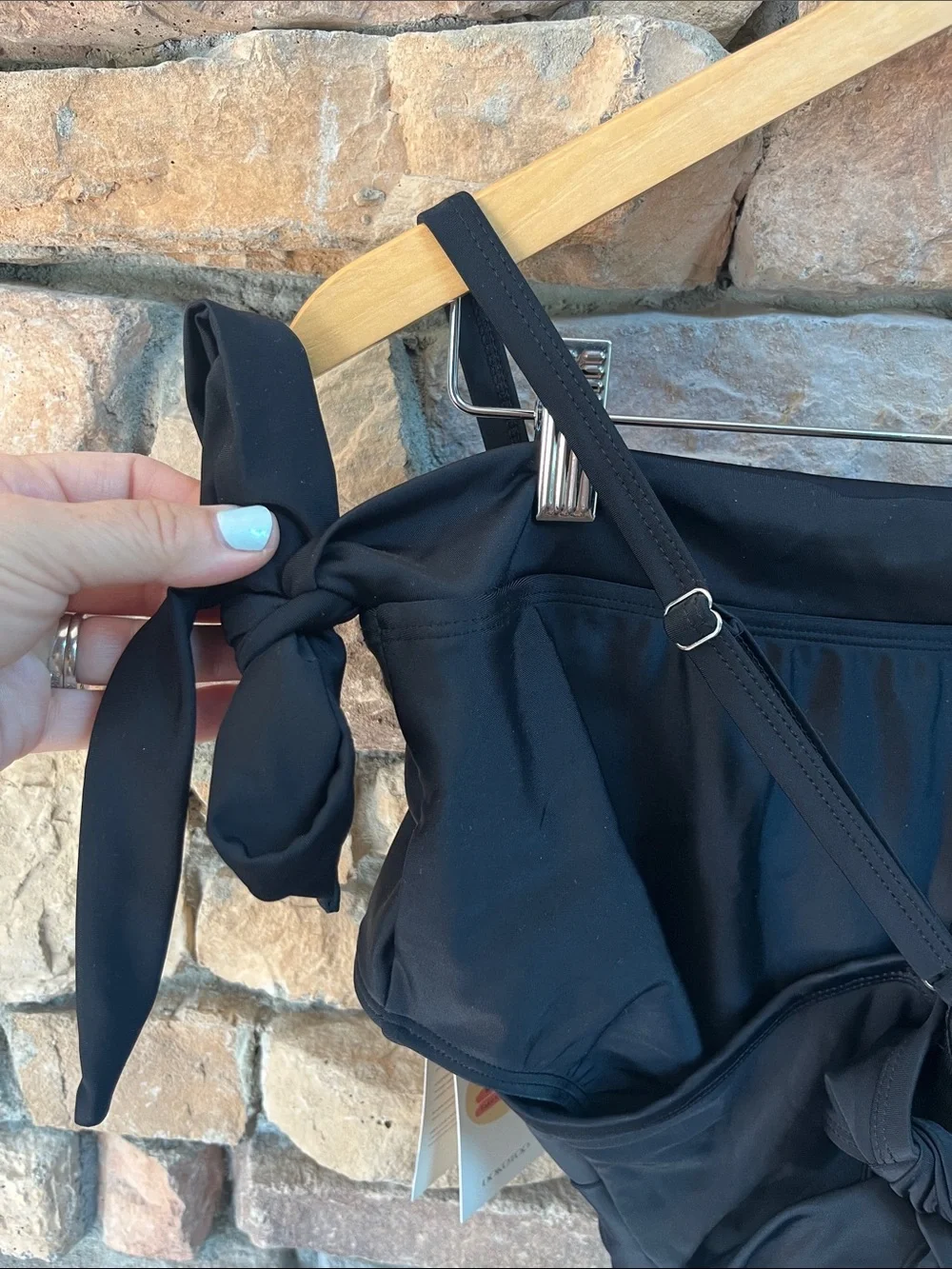 Black Women’s High-Waist Twist Bikini Bottom